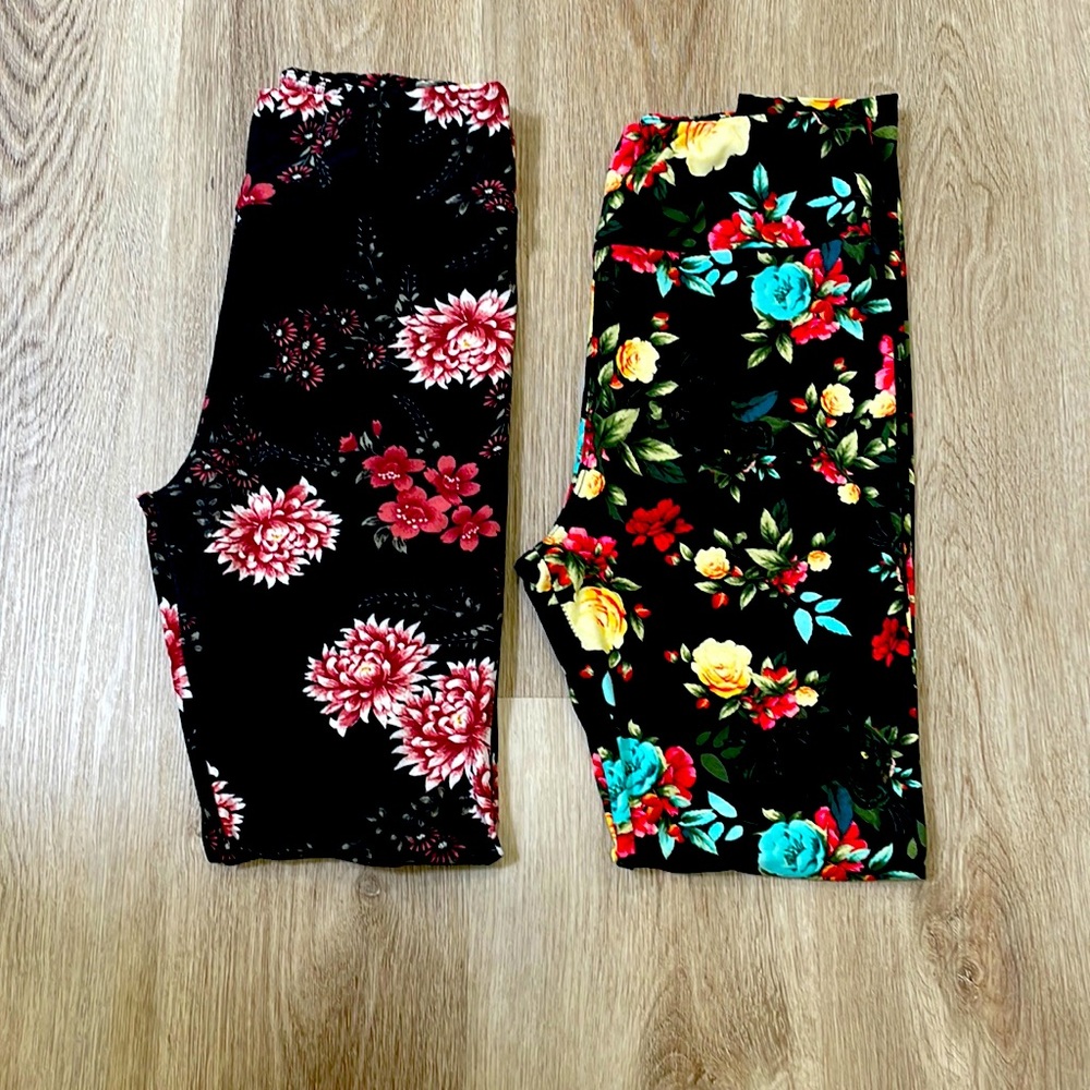 Floral leggings.